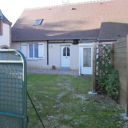 Charmant Gite Solognot Avec Cour Privative, Proche Commerces Et Nature - Fr-1-590-16 Vila Coullons Exterior foto